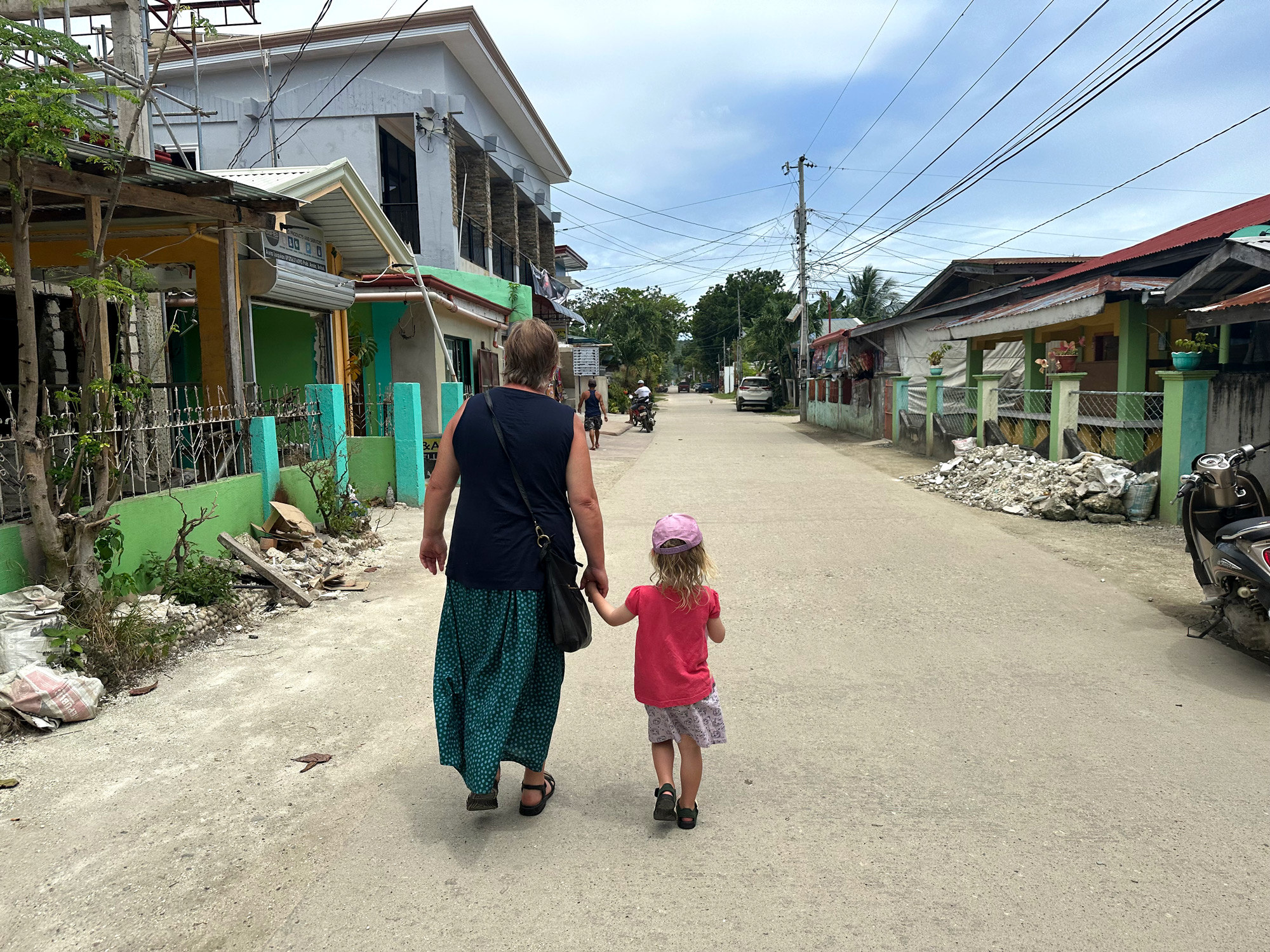 Øhop i Filippinerne med børn