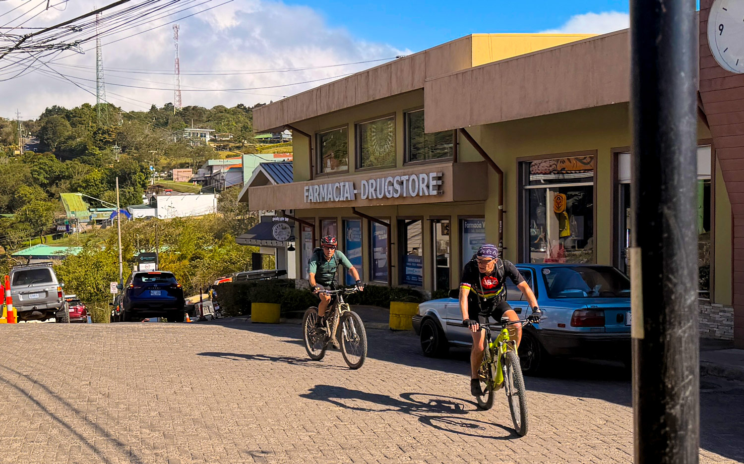 Monteverde by - Santa Elena Rejser til Costa Rica med børn - rejseblog om Costa Rica - C&C Travel