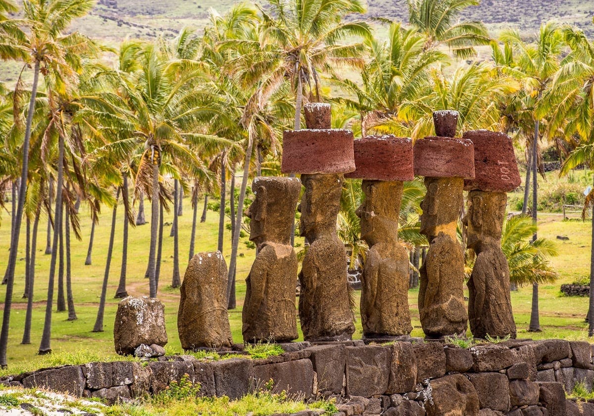 Ahu Akivi Moai