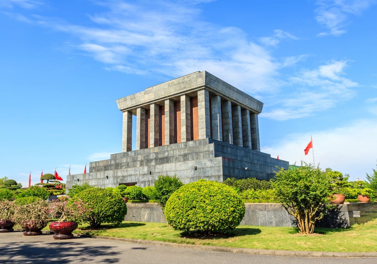 Ho Chi Minhs Mausoleum, hvor du kan komme ind at se hans balsamerede krop