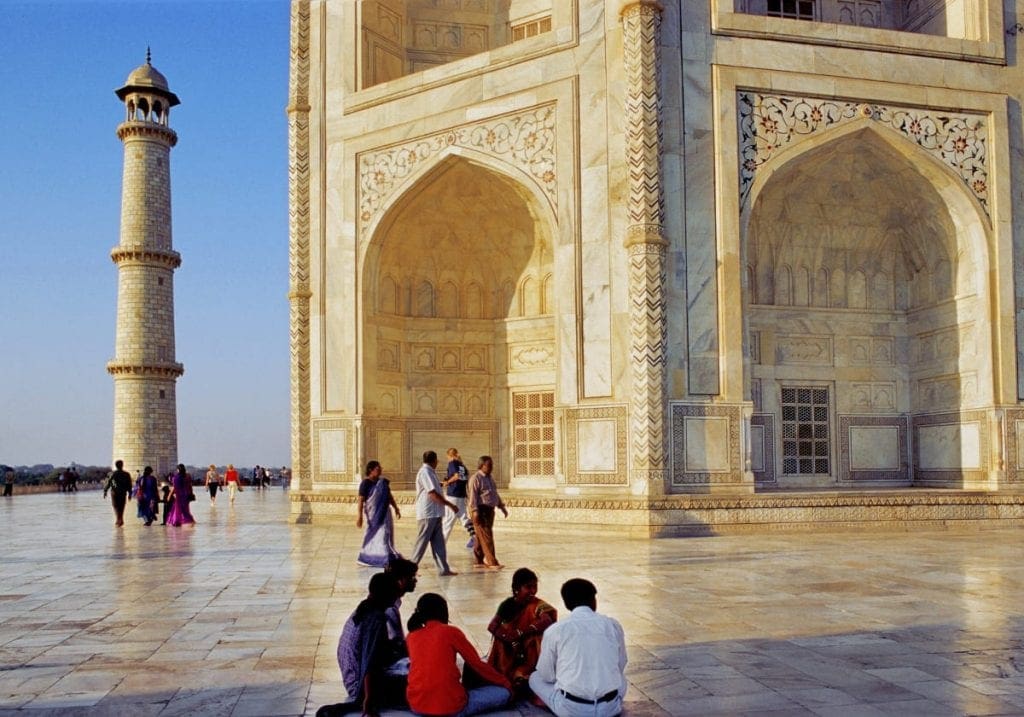 Mennesker ved Taj Mahal