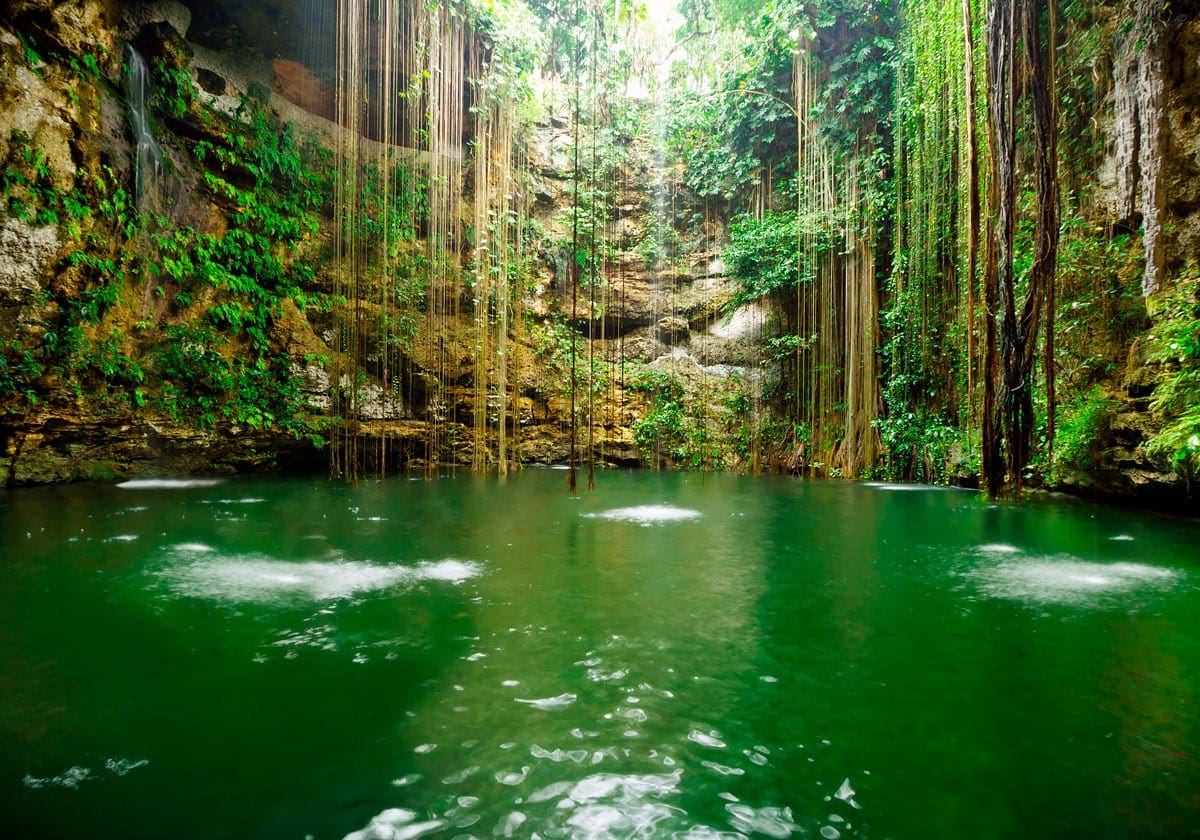 Cenote Sagrado