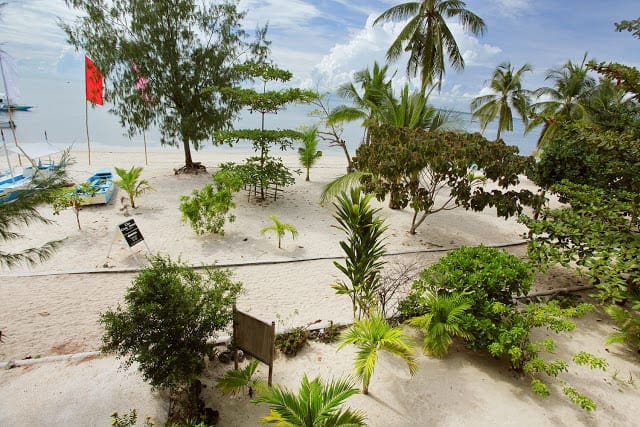 Resortet ligger lige ned til stranden