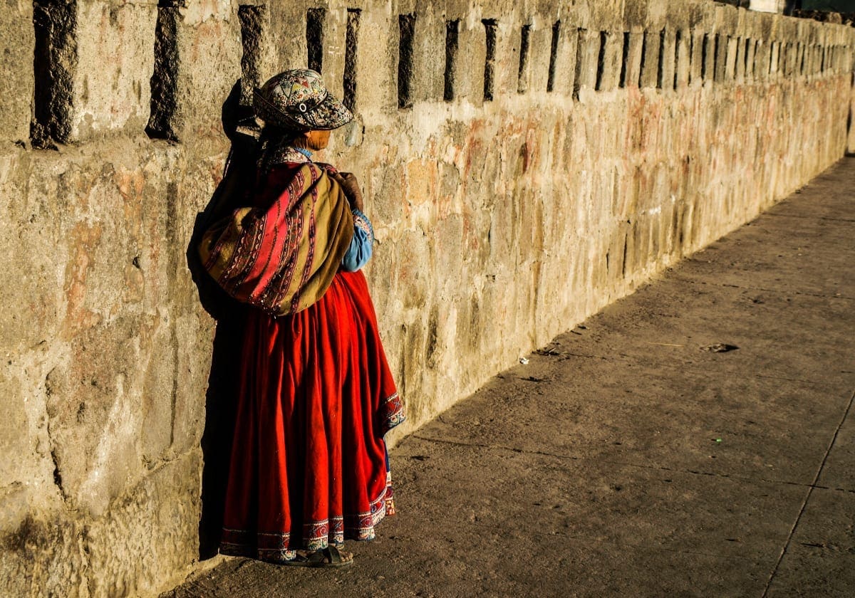 Ældre dame i Cuenca