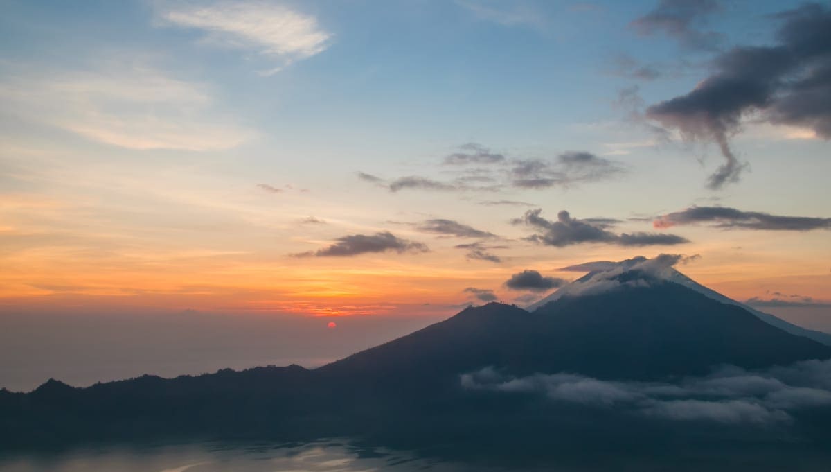 Solopgang pÃ¥ Batur vulkanen