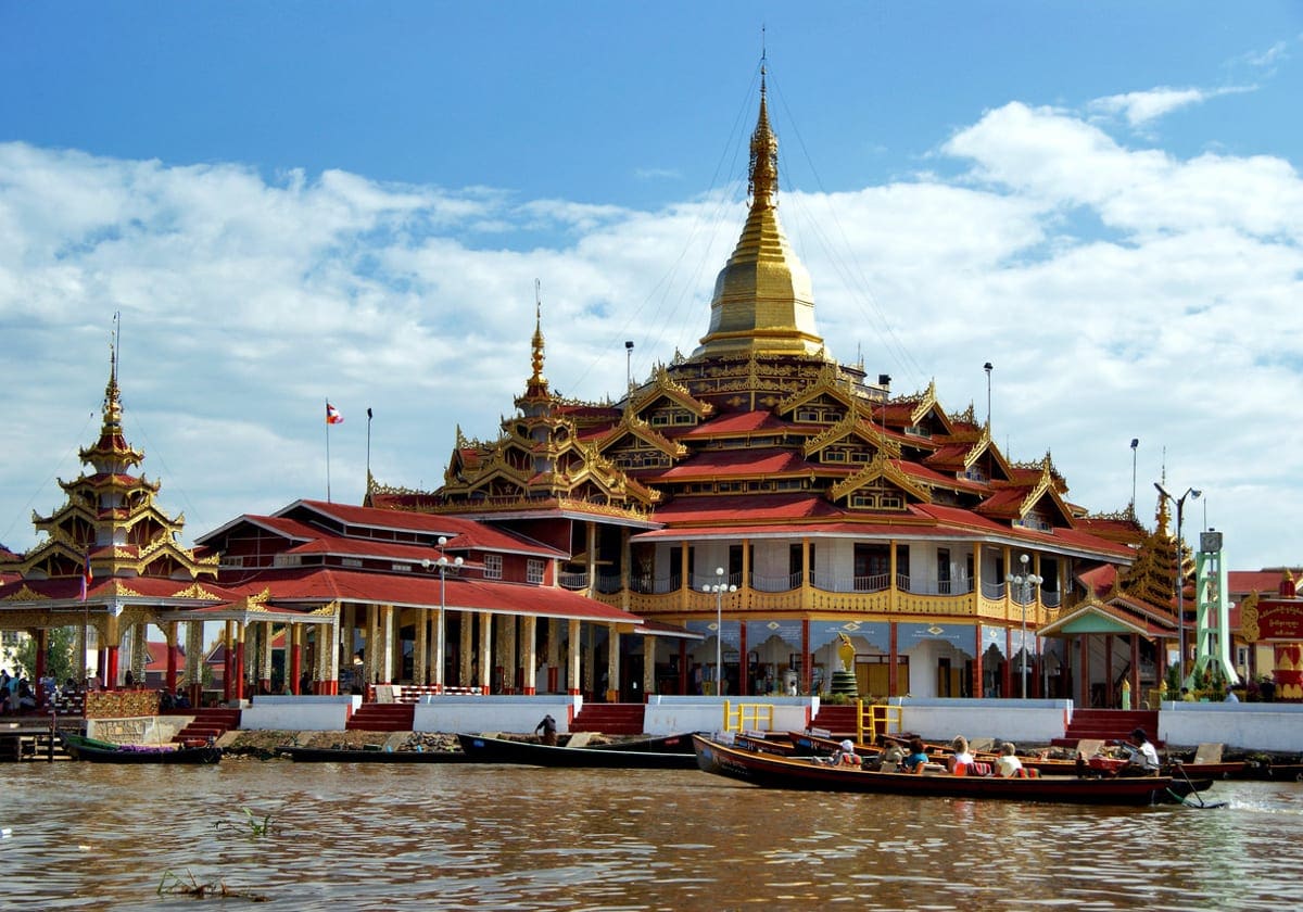 Phaung Daw Oo pagoden
