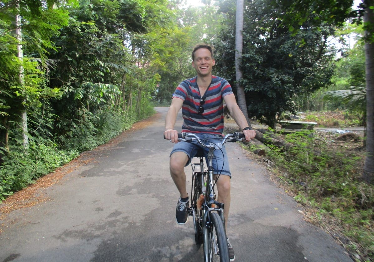 Cykeltur i Bangkoks gader og sejltur til det flydende marked