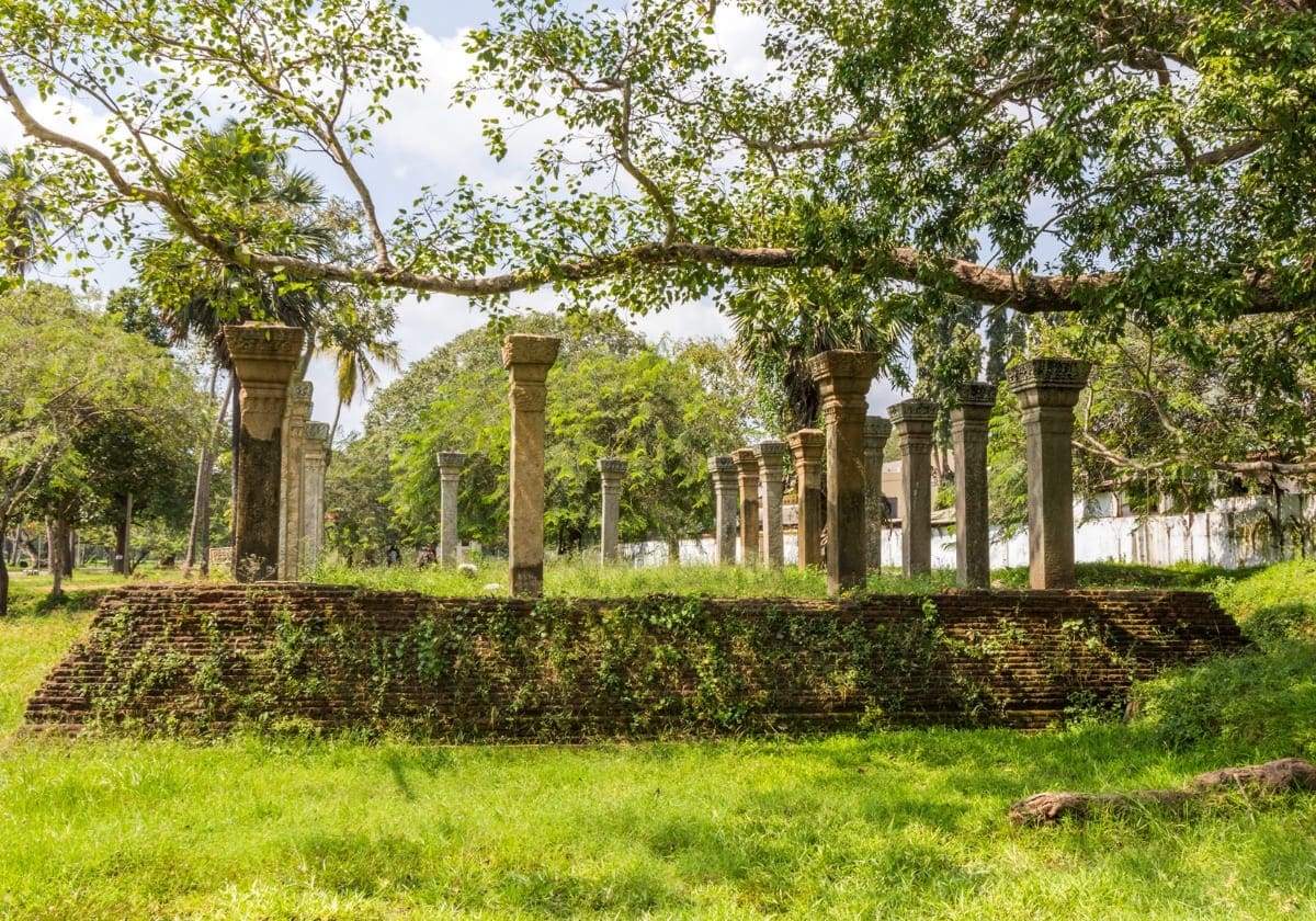 GÃ¥ pÃ¥ opdagelse blandt de flotte ruiner i Anuradhapura