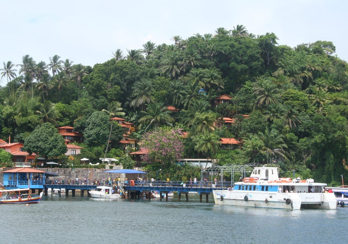 Et kig ind mod øen Et kig ind mod øen