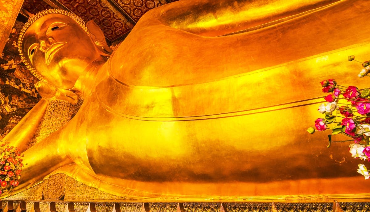 Den gyldne, tilbagelÃ¦nede Buddha