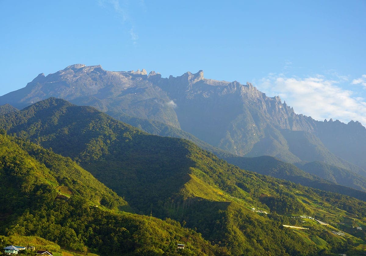 GrÃ¸nne bjerglandskaber pÃ¥ Mount Kinabalu