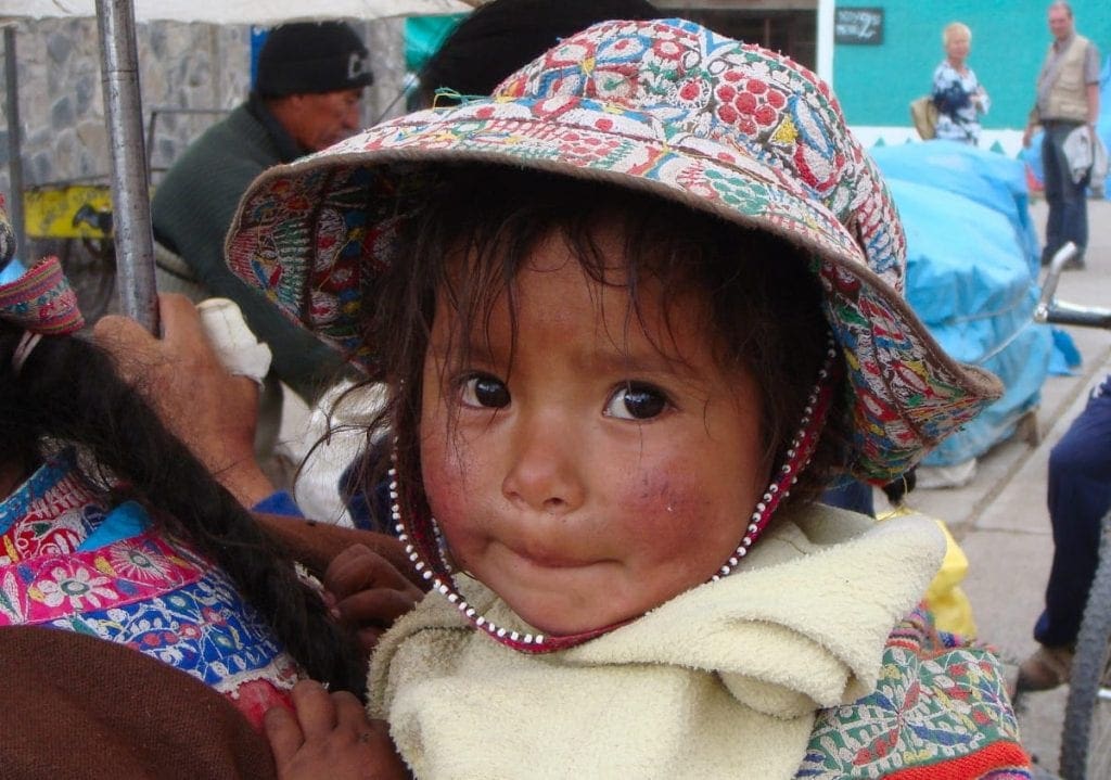 Lille peruviansk pige