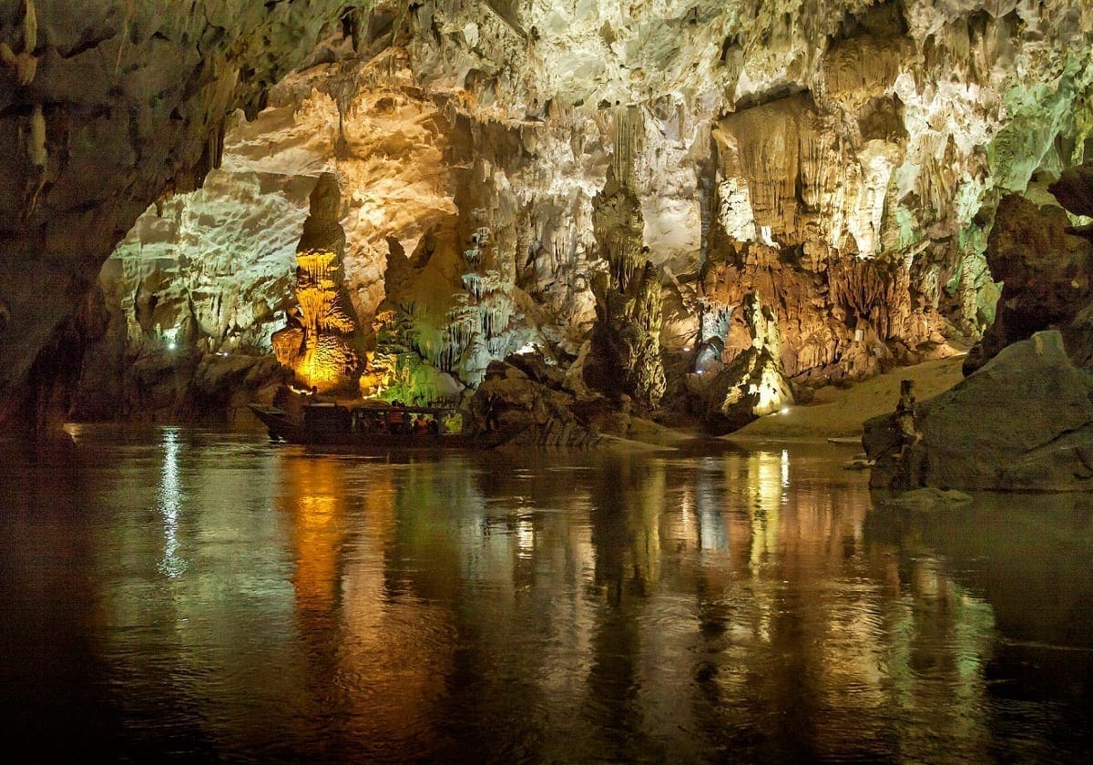 Udflugt til Phong Nga Cave