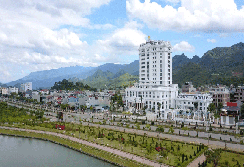 Hoang Nham Luxury Hotel