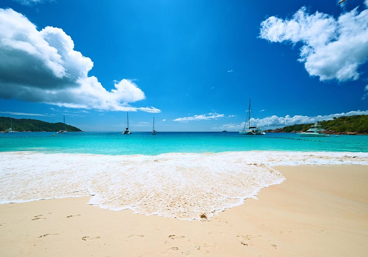 Smuk sandstrand pÃ¥ Praslin