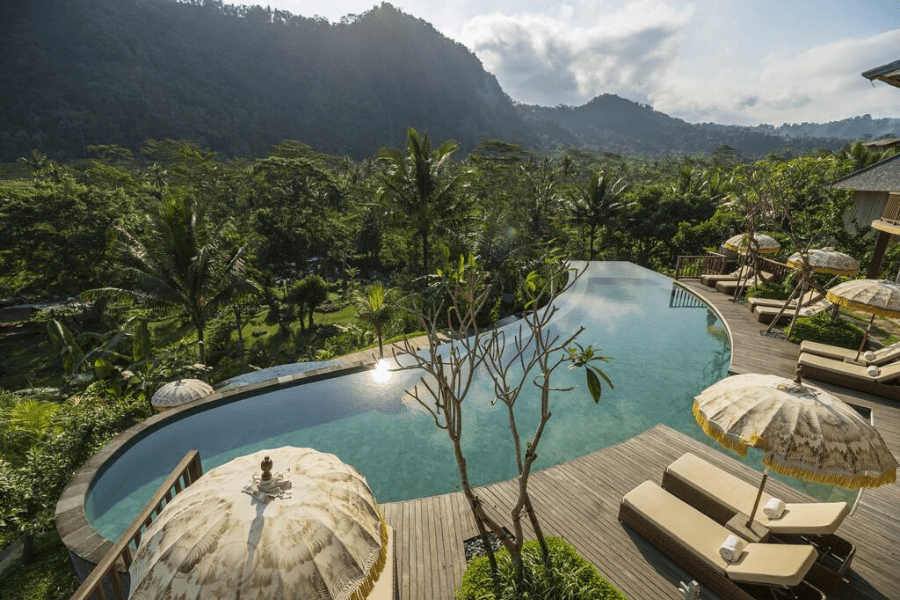 Nyd udsigten fra en liggestol - Rejser til Bali - Sidemen - Wapa Di Ume