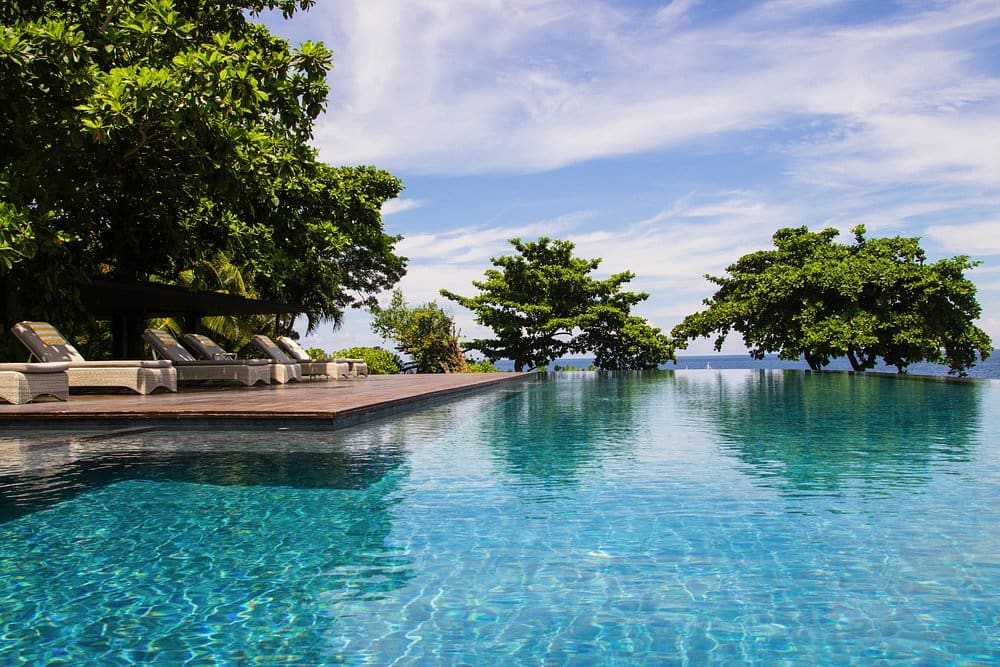 Infinity poolen Rejser til Filippinerne - Rejser til Panglao Island - Amorita Resort