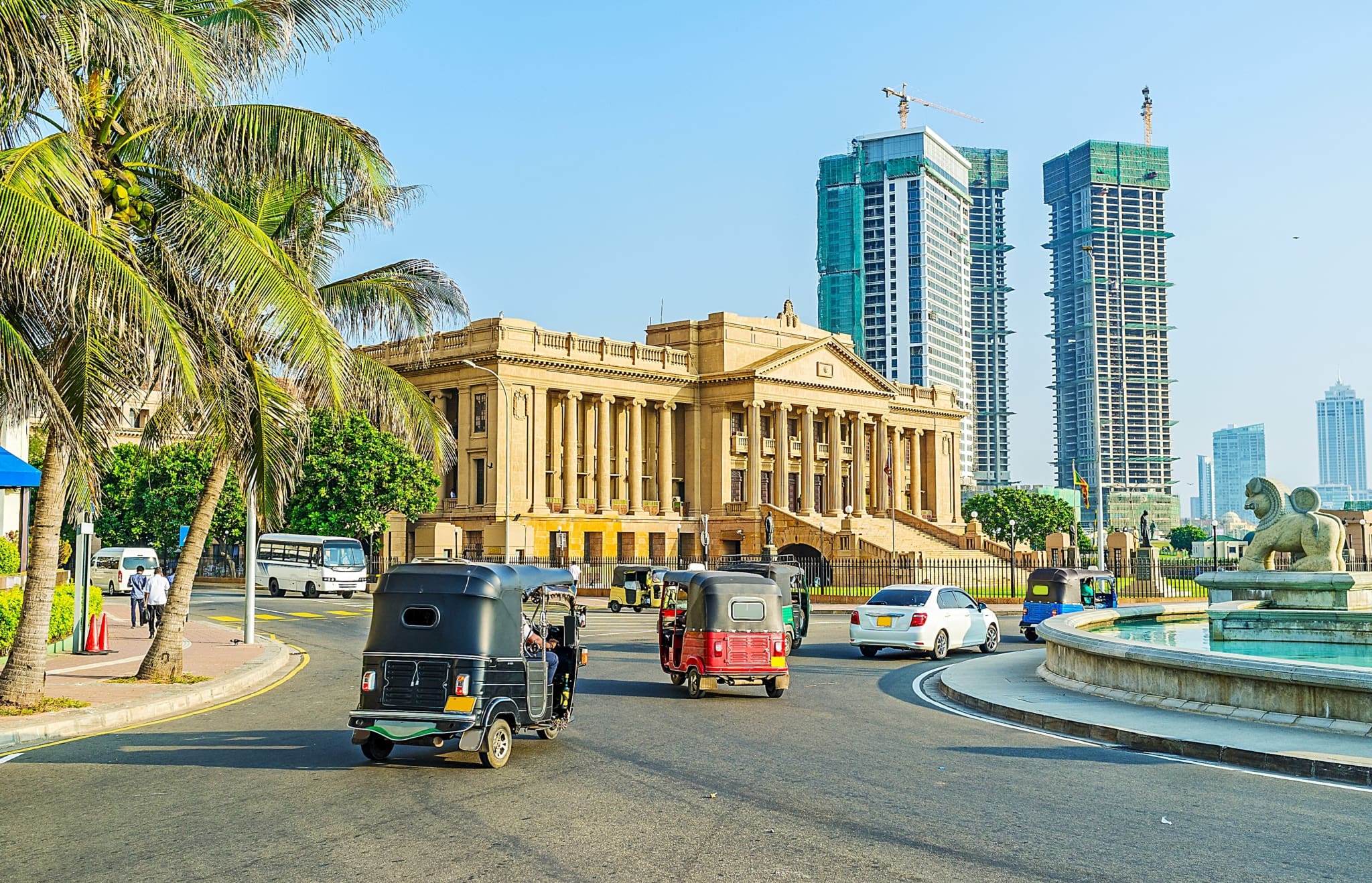 Шри ланка авто. Город Коломбо Шри-Ланка. Коломбо столица. Colombo Шри Ланка. Города Шри Ланки.