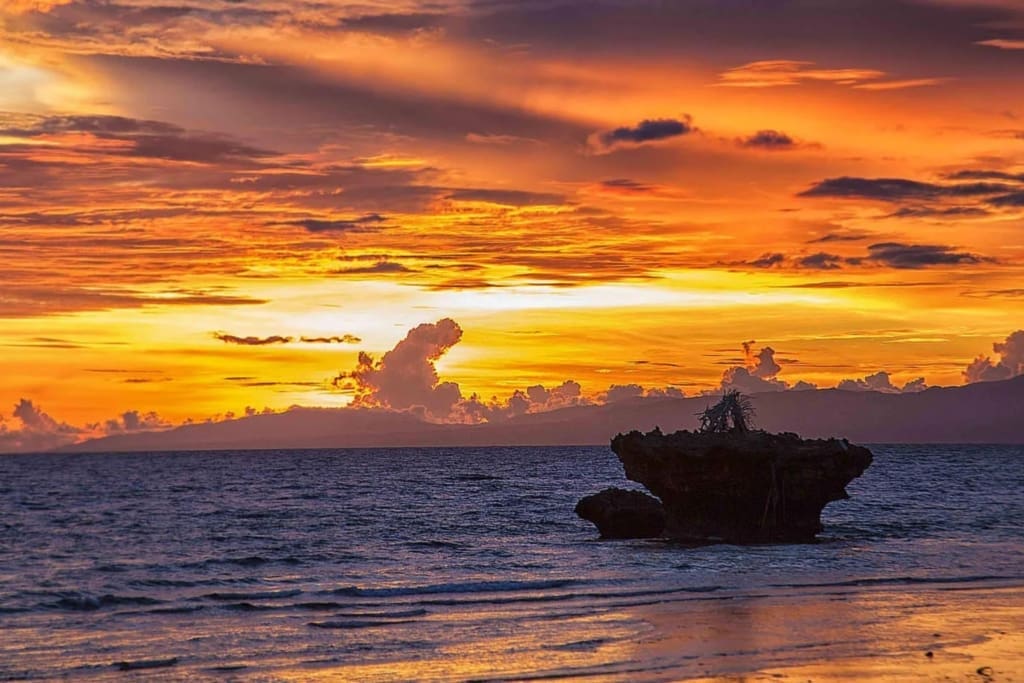 Solnedgang fra stranden Rejser til Filippinerne - Rejser til Siquijor - Salamangka Resort