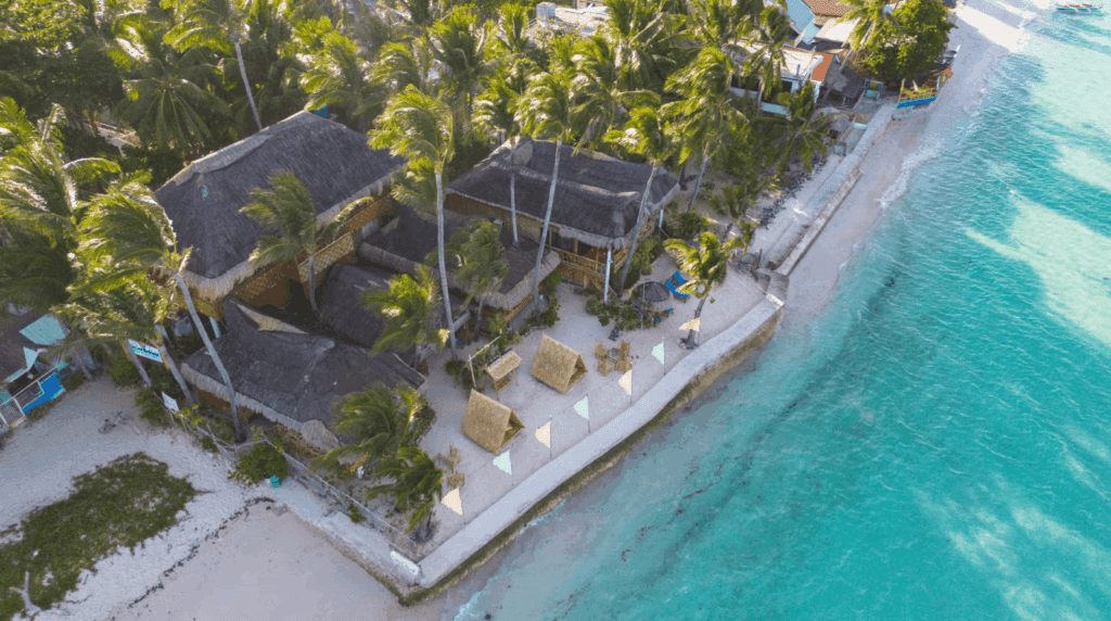 Stranden Rejser til Filippinerne - Rejser til Bantayan - The Coral Blue Oriental Beach Villas & Beach