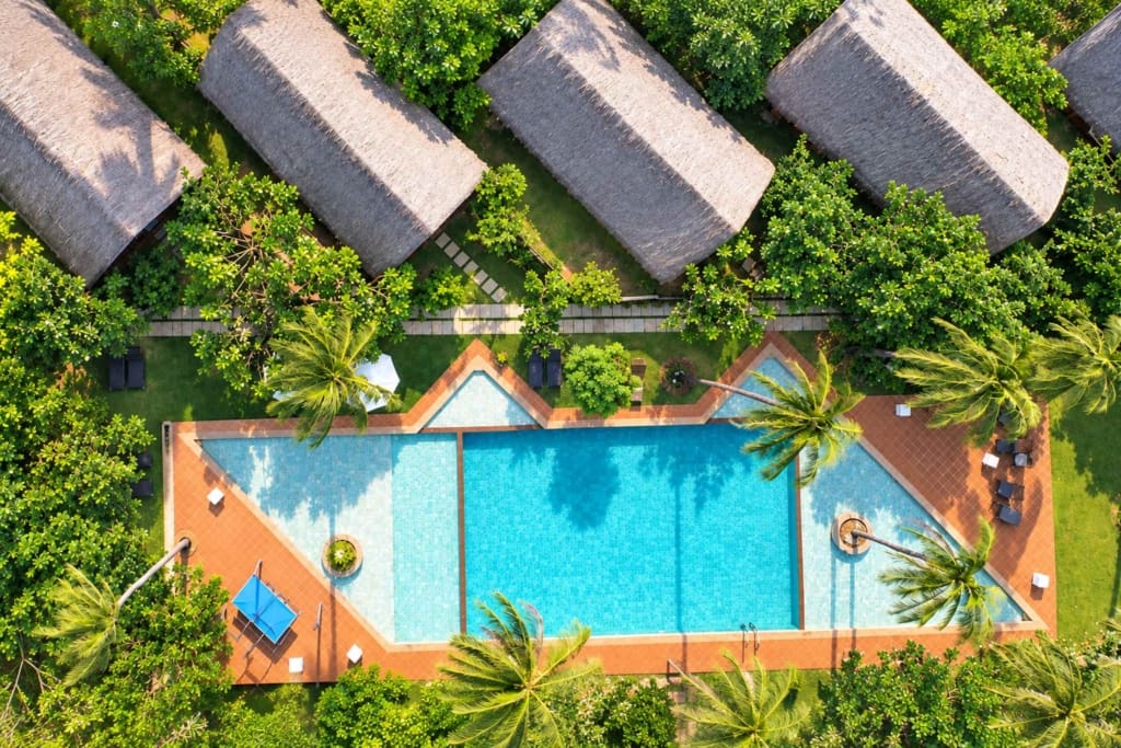 Hotellet set oppefra Rejser til Sri Lanka - Blue Whale Beach Boutique Resort - Kalpitiya