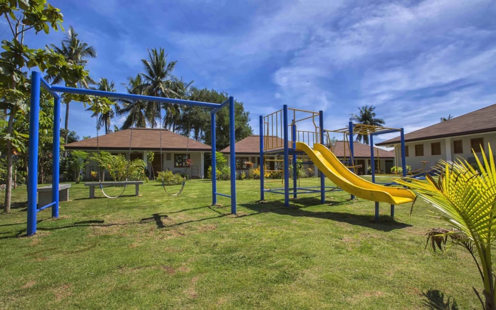 Hotellets legeplads Rejser til Filippinerne - Rejser til Siquijor - Salamangka Resort