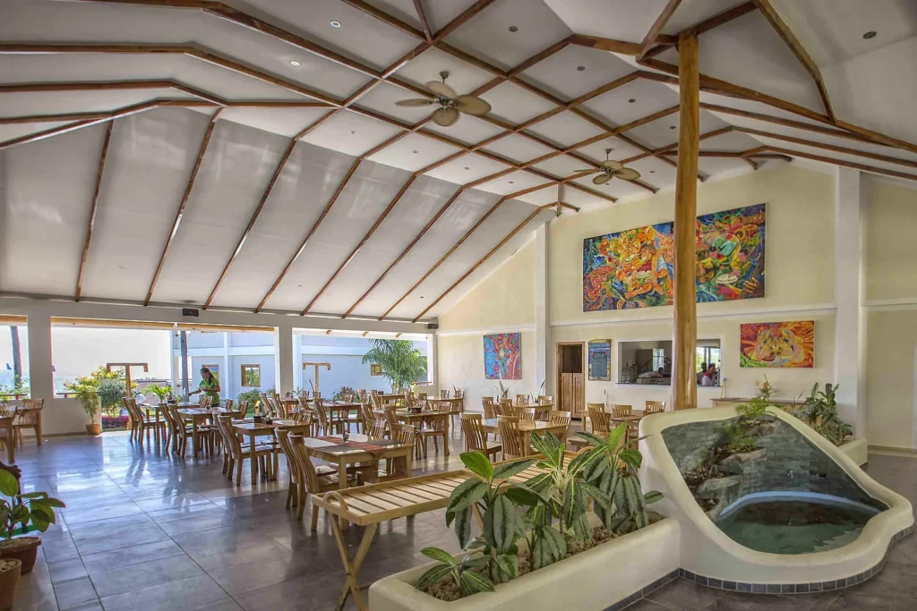 Hotellets restaurant Rejser til Filippinerne - Rejser til Siquijor - Salamangka Resort