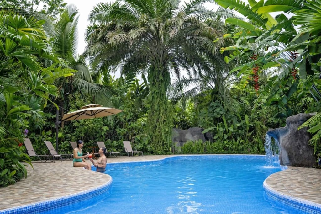 poolen Rejser til Costa Rica - Rejser til Boca Tapada - Maquenque Eco Lodge - Jungle Lodge Costa Rica - Bungalow Costa Rica