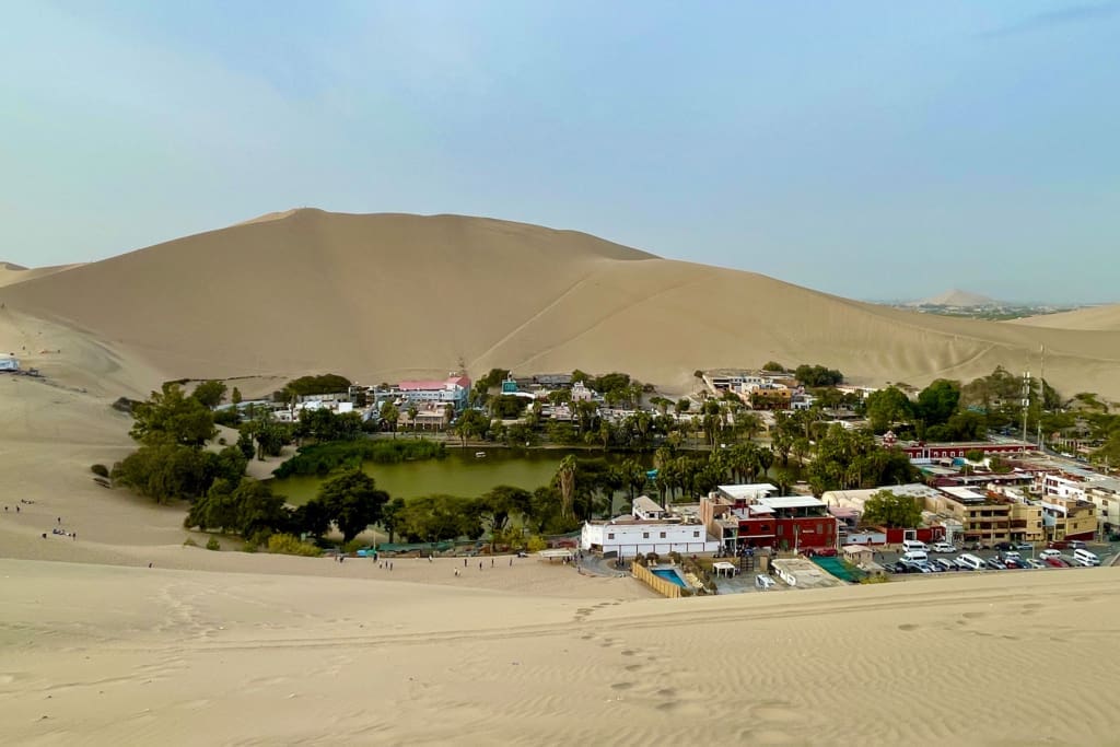Rejser til Peru - Rejser til Paracas - Sandboarding i Huacachina