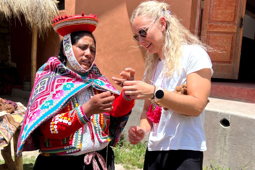 Prøv kræfter med gamle traditioner Rejser til Peru - C&C Hjælpeprogrammer - Awamaki
