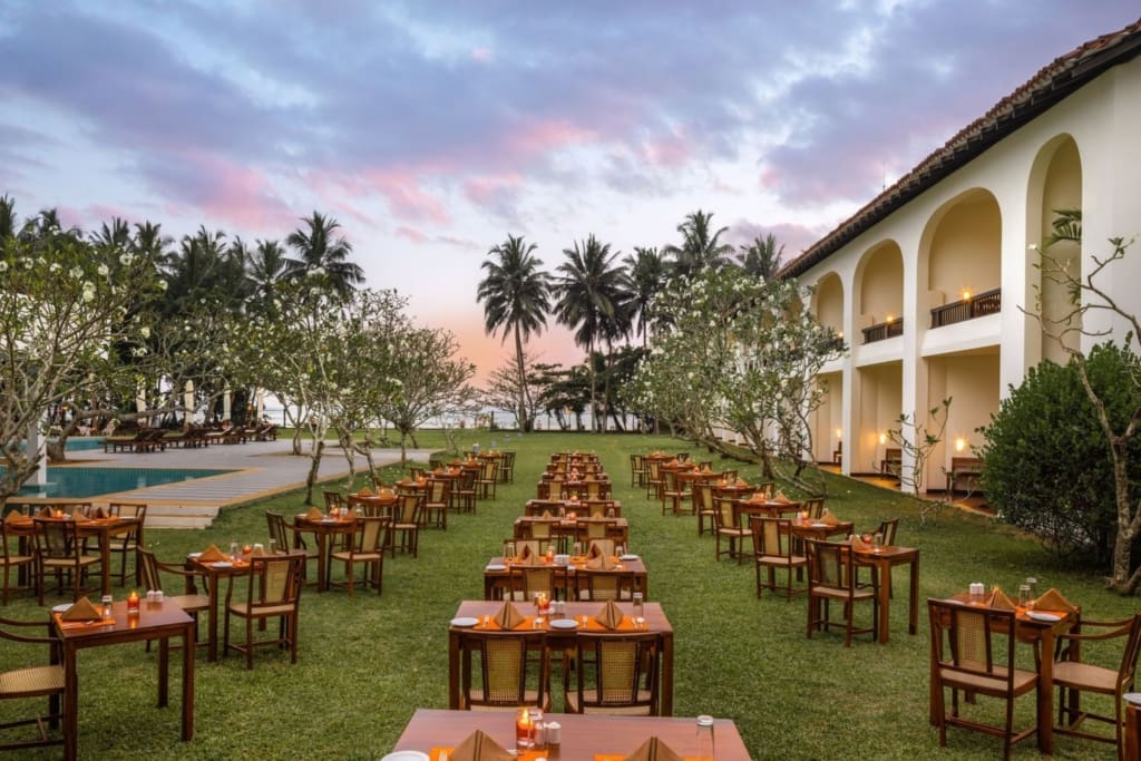 Spisning under åben himmel Rejser til Sri Lanka - Rejser til Beruwela - Heritance Ayurveda